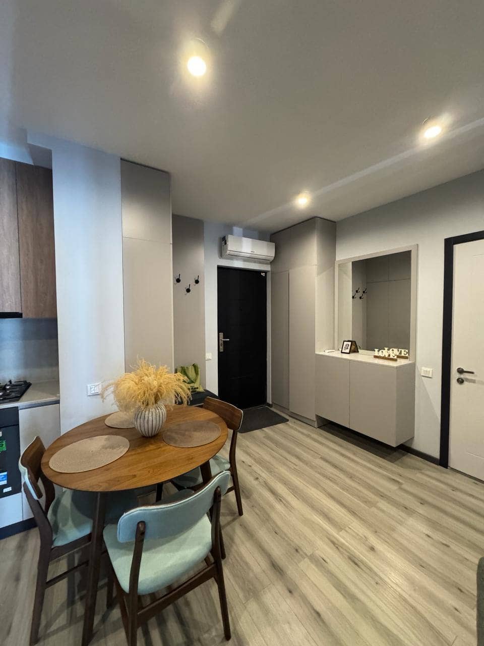 apartment image 2